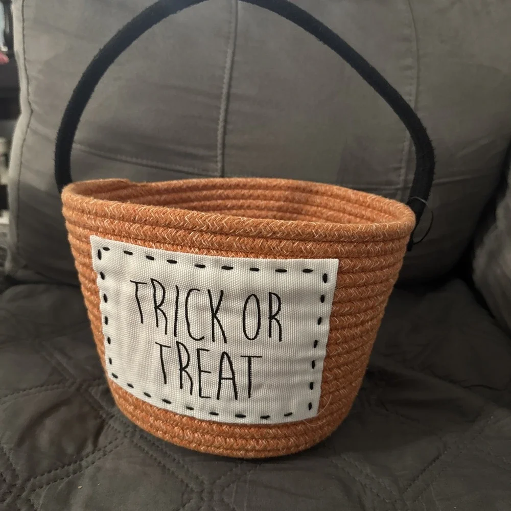 Halloween Trick Or Treat Woven Basket With Rope Handle